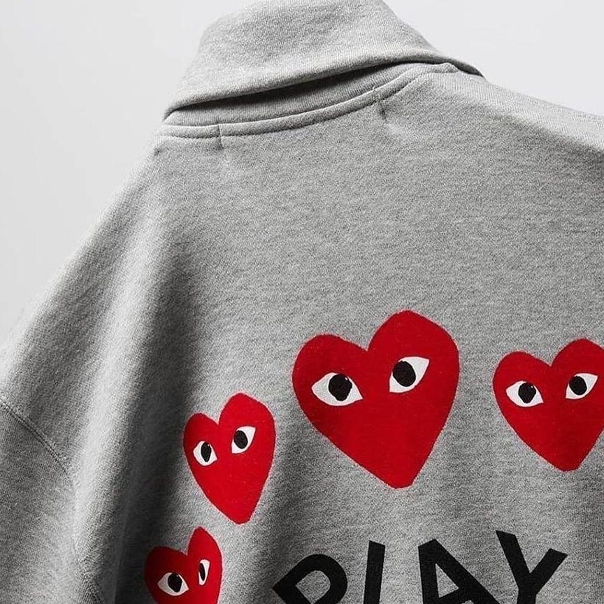 Comme Des  Garcons