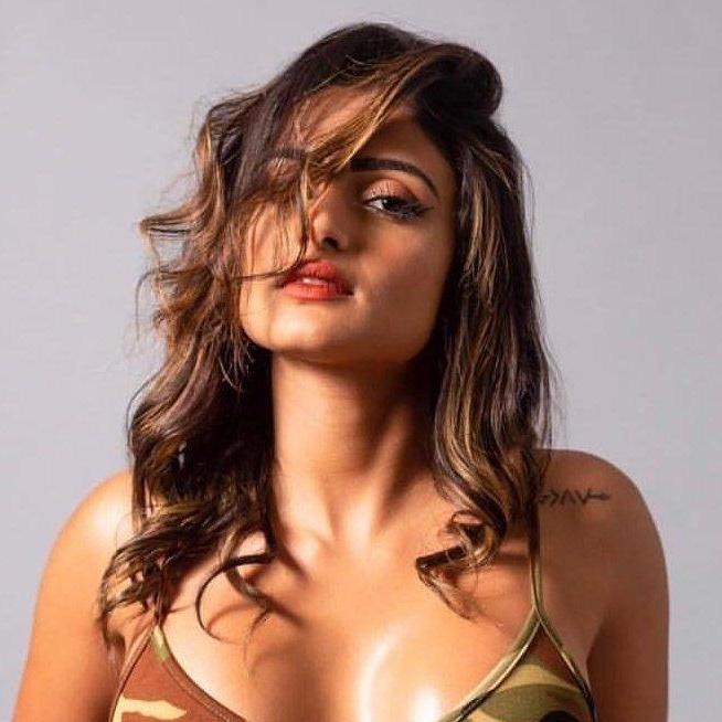Komalll Gupta