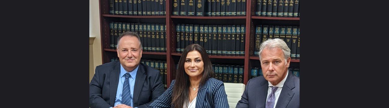 Vyz Law